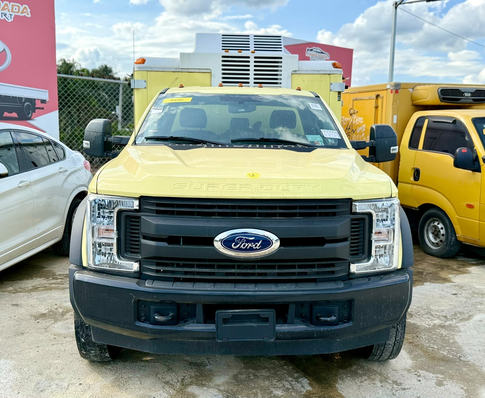 Ford F-550 Super Duty 2019 - foto 1